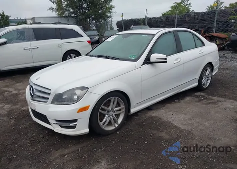 2013 Mercedes-Benz C 300 Sport 4Matic from USA, damaged, VIN WDDGF8AB3DR286218